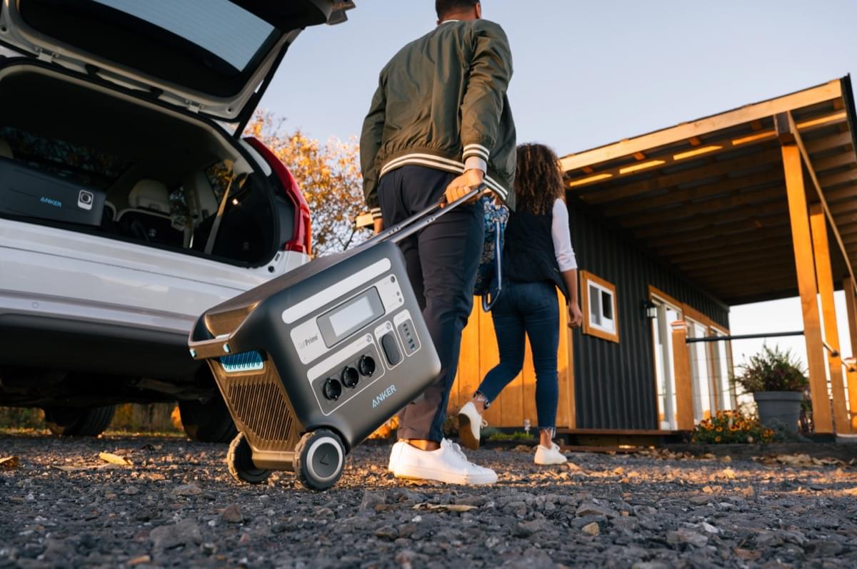 Anker SOLIX F2000 Bundle - With PS400 400W Solar Panel - TeqClub.com