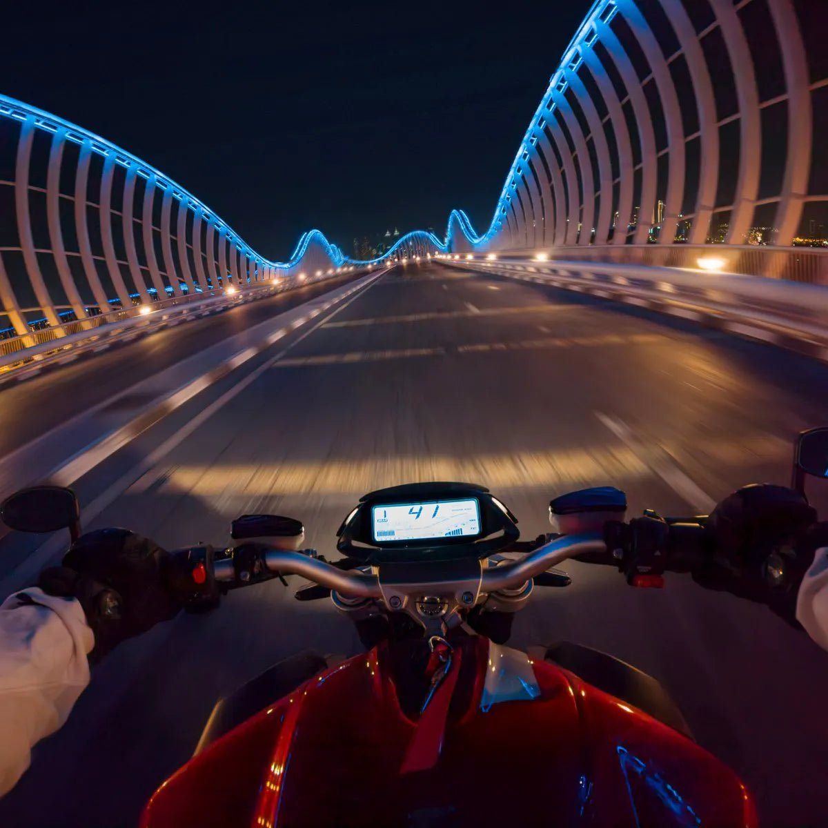 Insta360 Ace Pro 2 Dual Battery Bundle - TeqClub.com