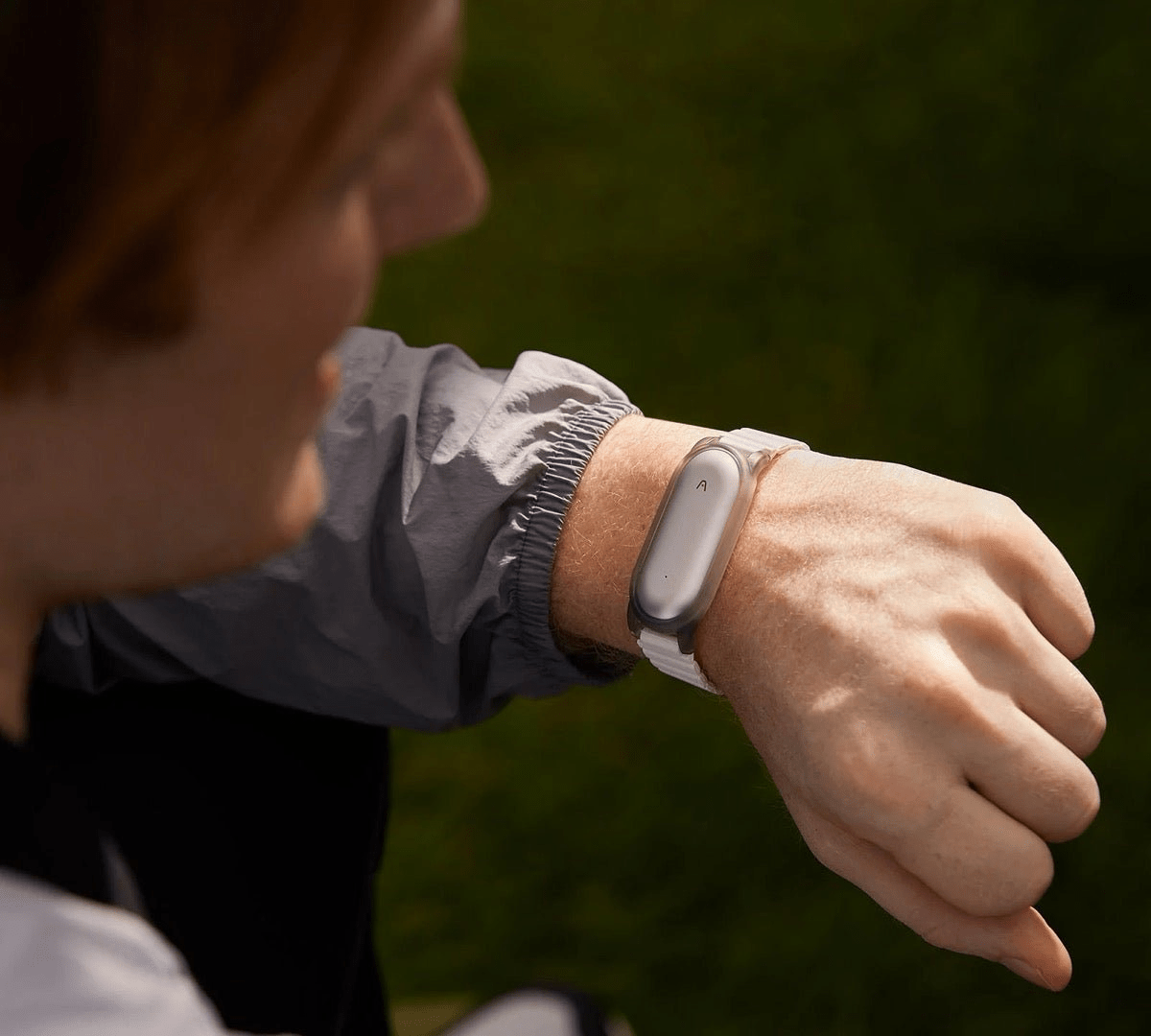 Plaud NotePin Sunset Purple Essentials Bundle – NOTEPIN + Wristband - TeqClub.com