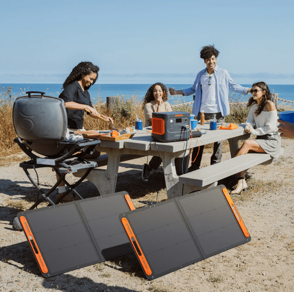 Jackery Explorer 1000 Plus - TeqClub.com