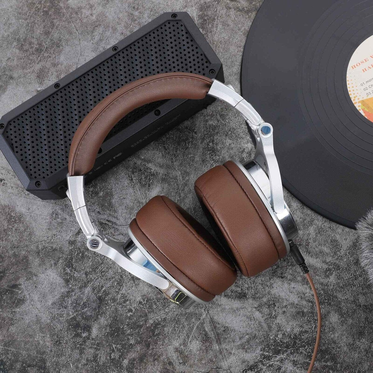 Outlet - OneOdio Wired Pro 40 Silver - brown Headphones - TeqClub.com