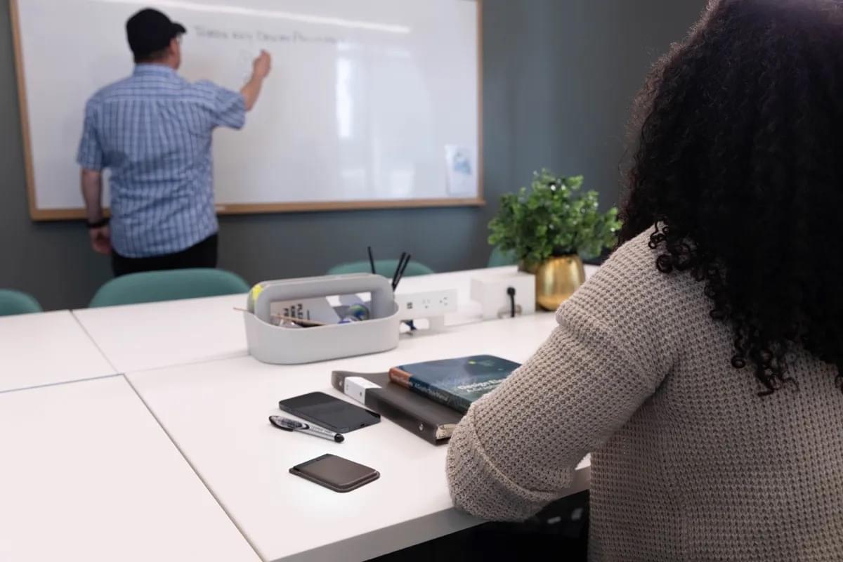 PLAUD NOTE Academic Edition - AI Voice Memo for Students and Researchers - TeqClub.com