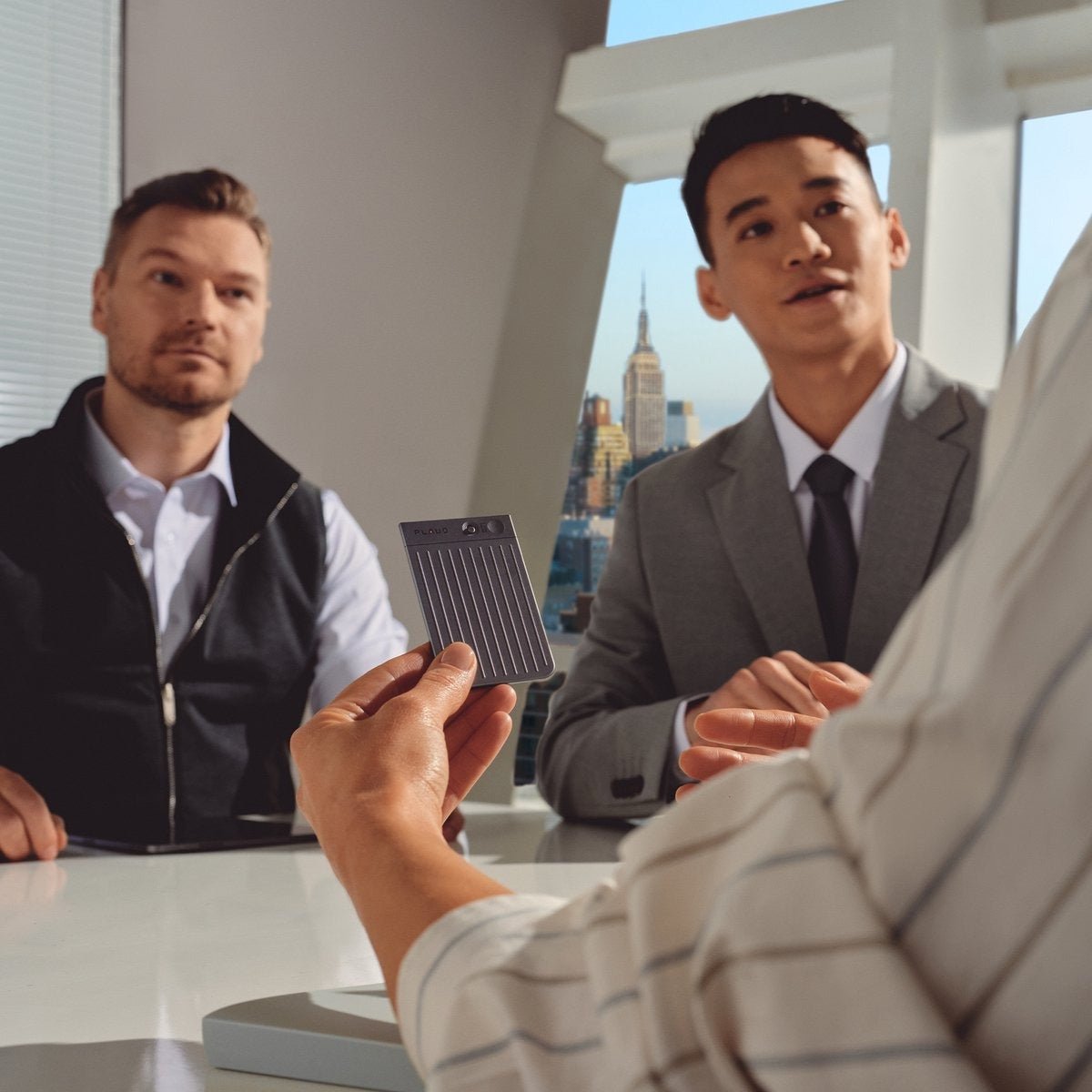 PLAUD NOTE Power Bundel - LLM Empowered AI Voice Recorder - AI Memorecorder - TeqClub.com