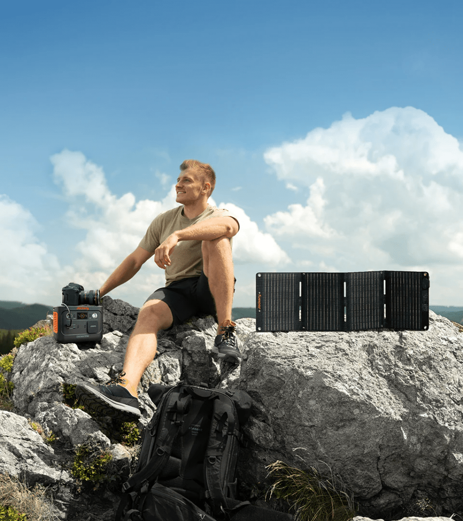 Jackery 300 plus lifestyle 1